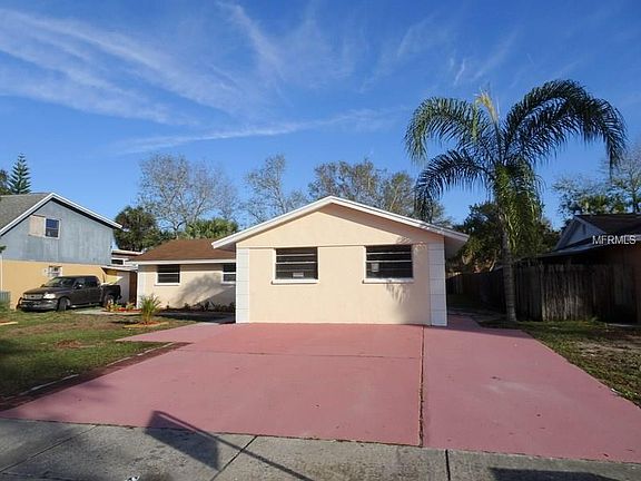2nd image of 6807 Fountain Ave