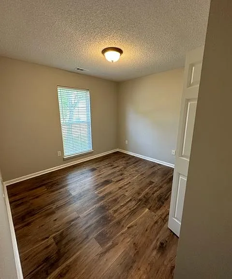204 Ashridge Way — Photo 16