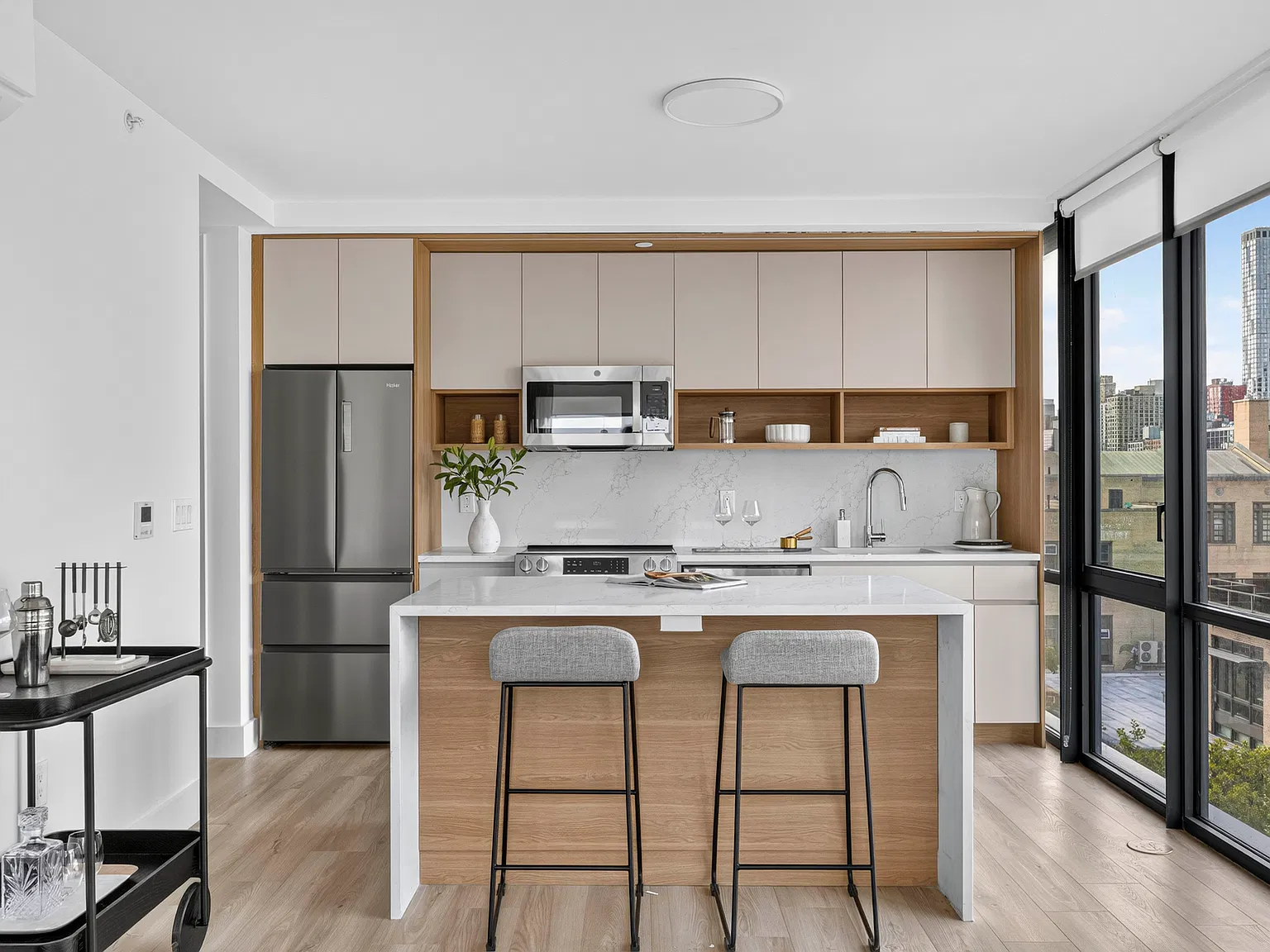 52 4th Ave — Photo 3