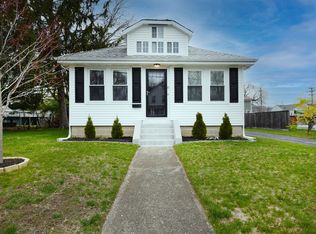 17 Warren Ave, Mansfield, MA 02048