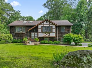 16 Pond Crest Rd, Danbury, CT 06811