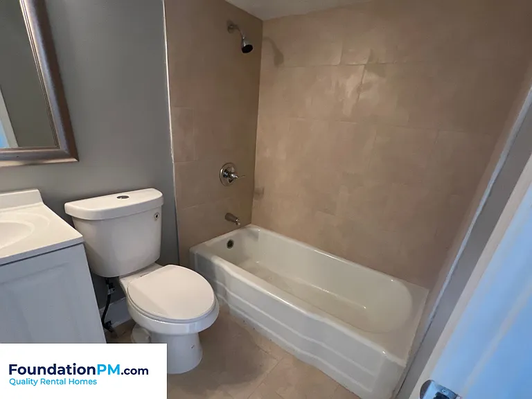 1229 Neptune St — Photo 12