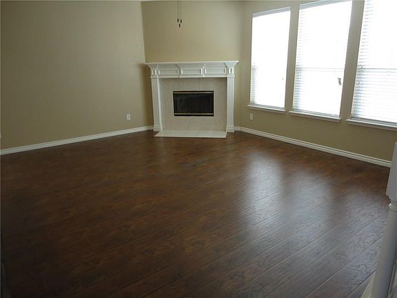 3rd image of 2119 Sandstone Ct