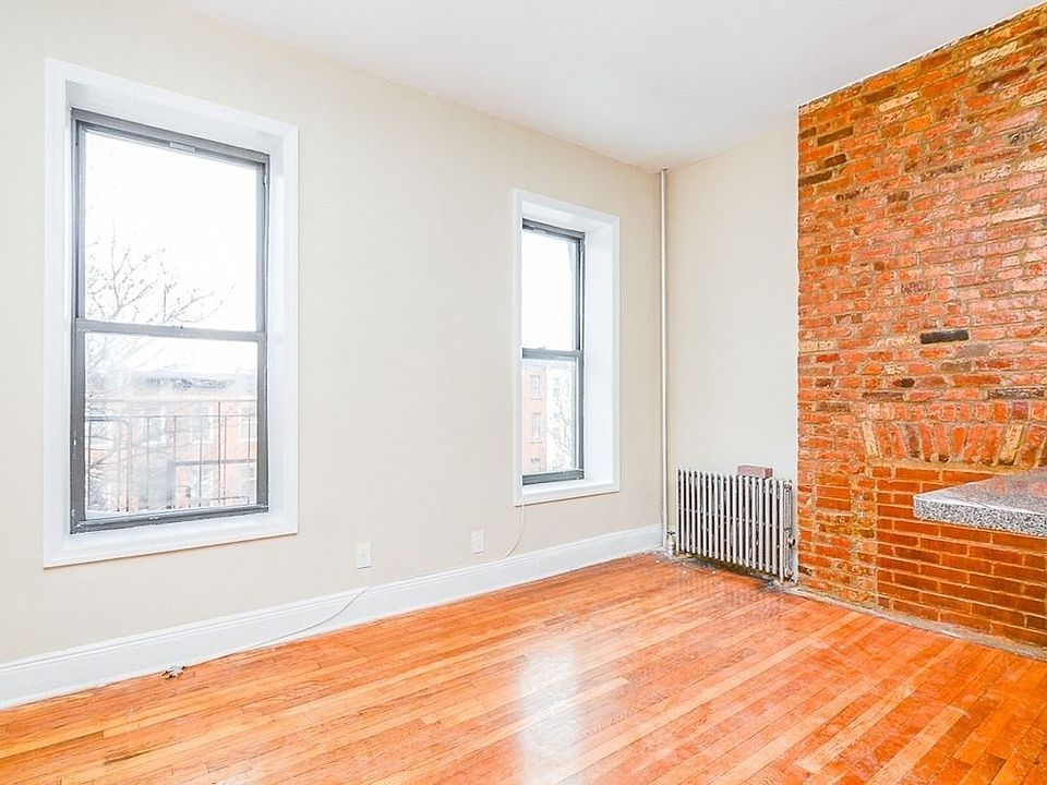 1st image of 344 Gates Ave #8D