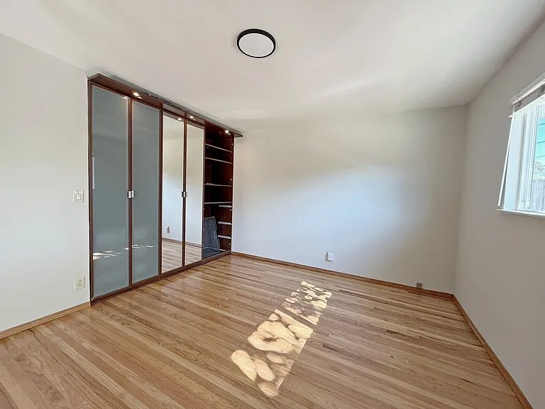 5289 Rimwood Dr — Photo 12