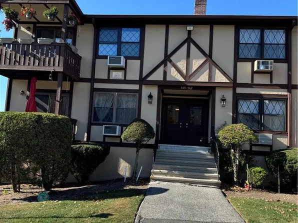 559 Sierra Vista Lane Lane #559, Valley Cottage, NY 10989