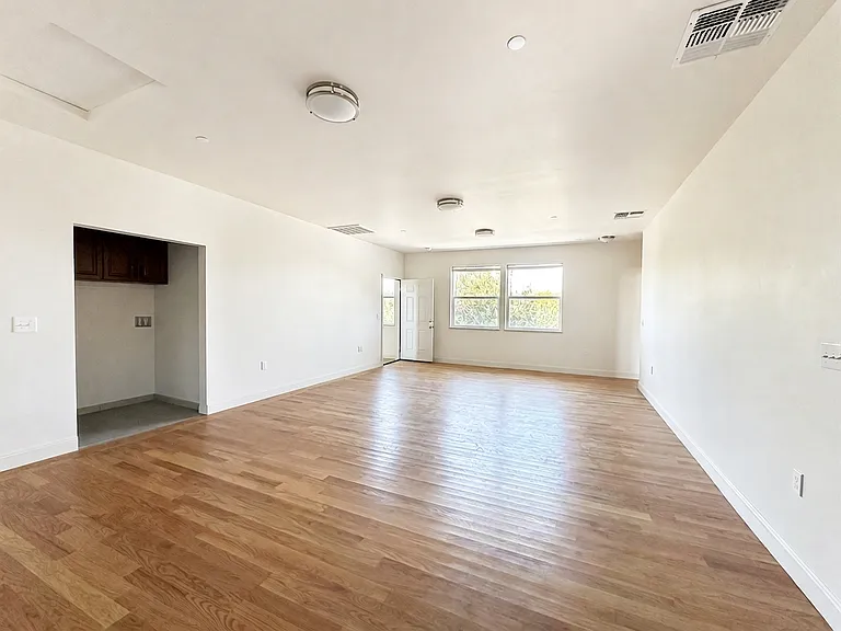 1506 Lincoln Ave #C — Photo 6
