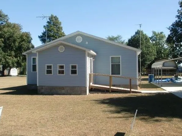 705 Millar St, East Prairie, MO 63845