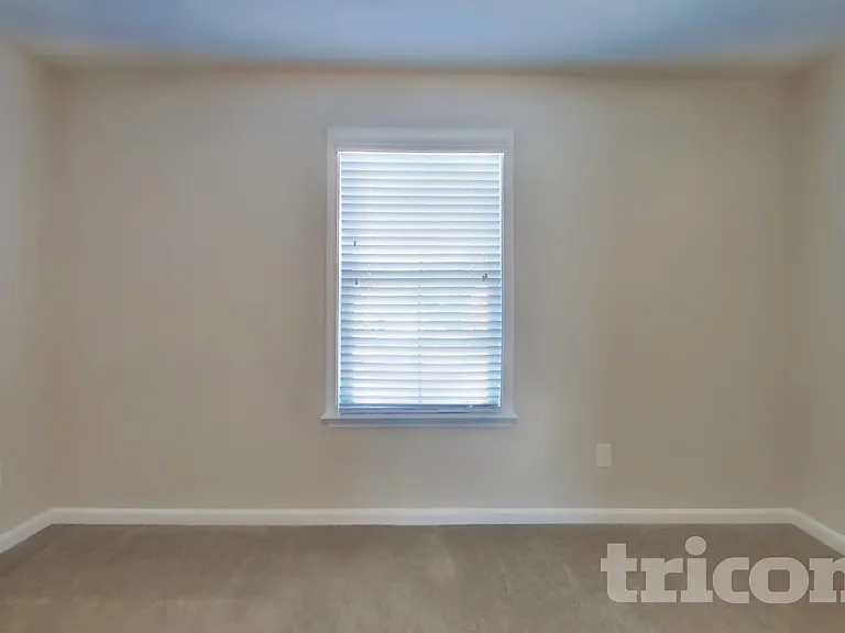 83 Leyland Ct — Photo 10