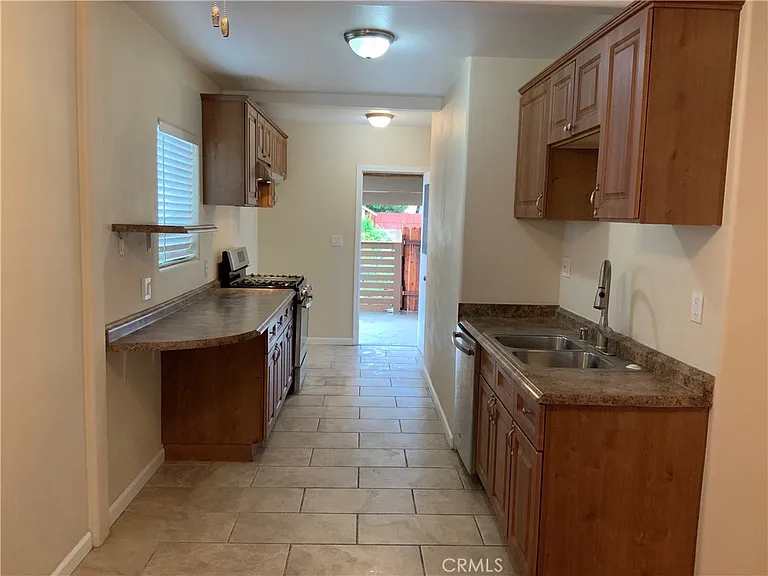 15142 Georgia Ave — Photo 17