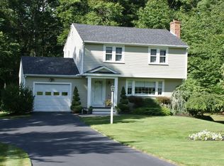 911 Hanover St, Hanover, MA 02339