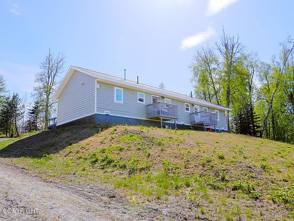 3rd image of 38522 Birch Hill Dr