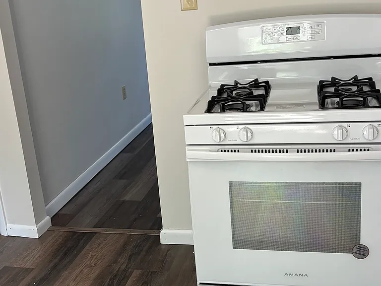 21 Hertz Ct — Photo 22