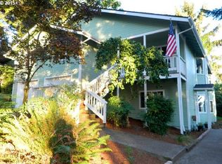 242 Mill St, Silverton, OR 97381