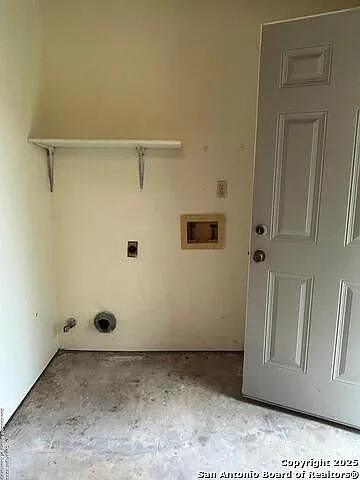 14303 Sandiland — Photo 3