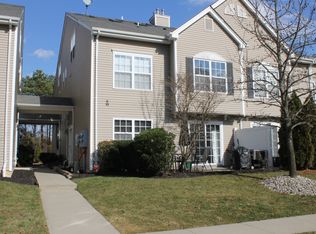 10 Topeka Ct, Tinton Falls, NJ 07712