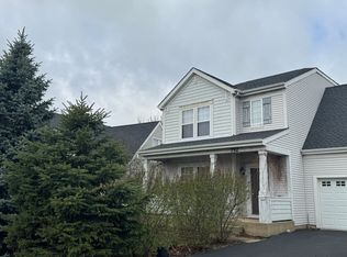 752 S Parkside Dr, Round Lake, IL 60073