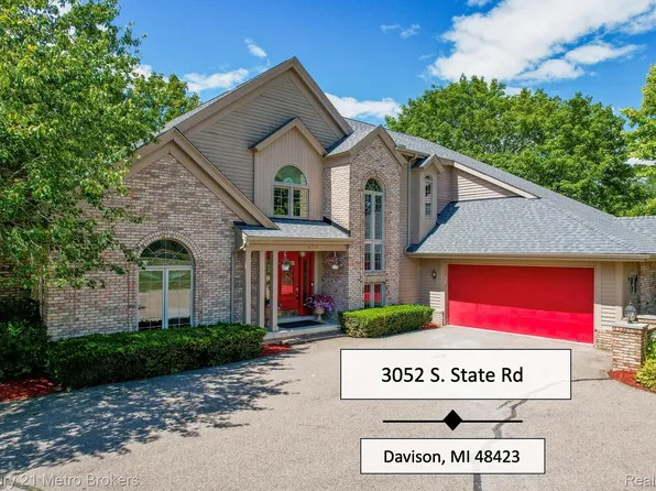 3052 S State Rd, Davison, MI 48423