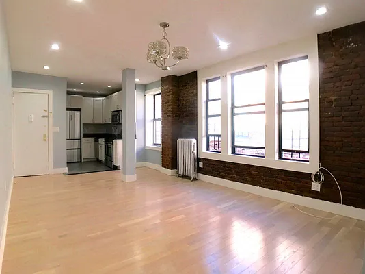 Rented by Bohemia Realty Group | media 10