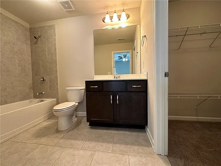 3253 Cavendish Ct — Photo 18