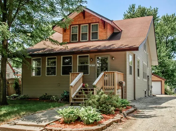 307 S 10th St, Marshalltown, IA 50158