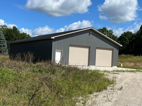 9515 Grossman Rd, Manchester, MI 48158
