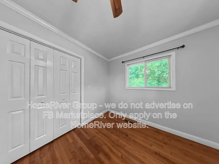 6913 Martha Ave #B — Photo 11