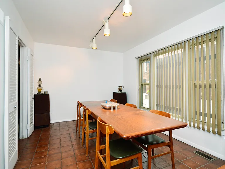 5117 S Cornell Ave #5117 — Photo 8