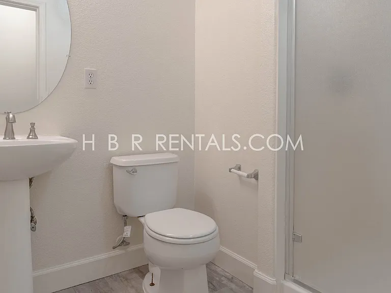 1825 Saint Moritz Ct — Photo 17