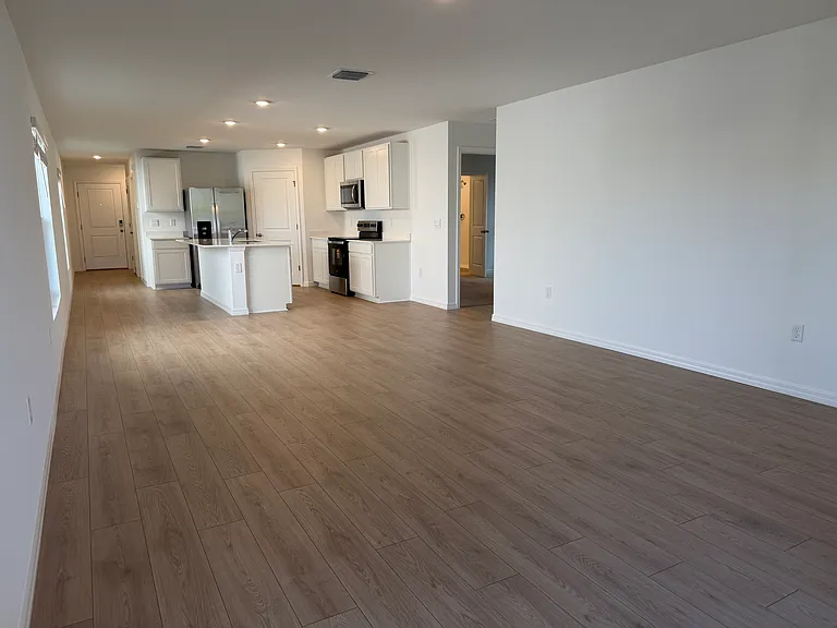 5253 Berry Bay Ave — Photo 3