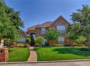 704 Saint Eric Dr, Mansfield, TX 76063