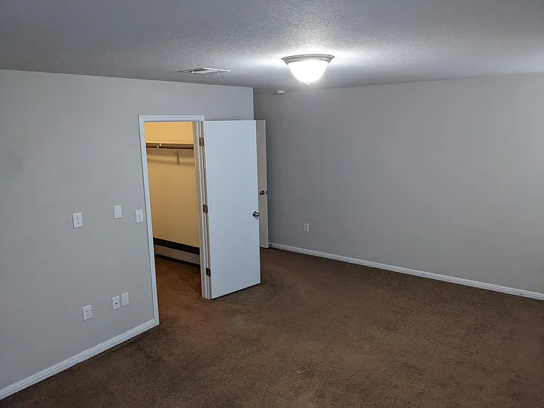 356 Twisted Oaks Ln — Photo 32