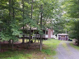 41 Sunrise Trl, Hawley, PA