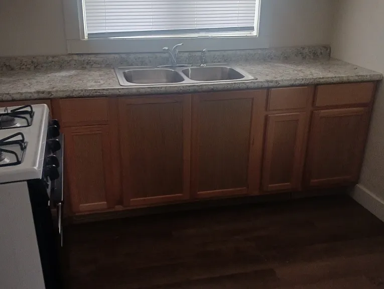 1769 Arthur St — Photo 3