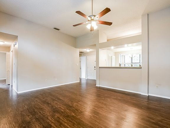 4th image of 1063 Alpug Ave