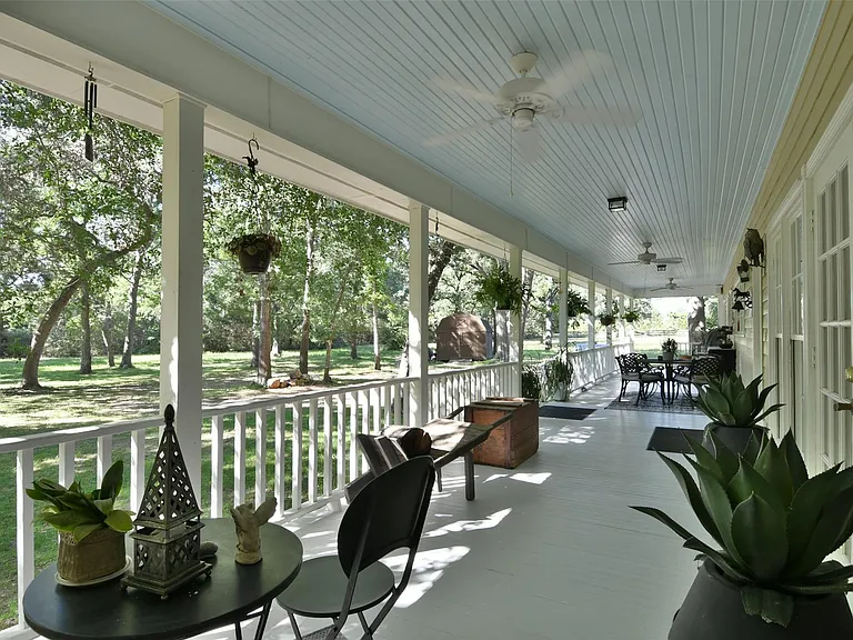 1263 Weishuhn Rd — Photo 31