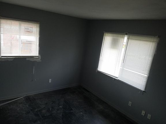 3rd image of 1659 Myrtle Ave #1659