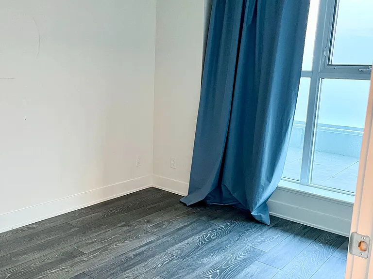 188 Fairview Mall Dr #620 — Photo 5