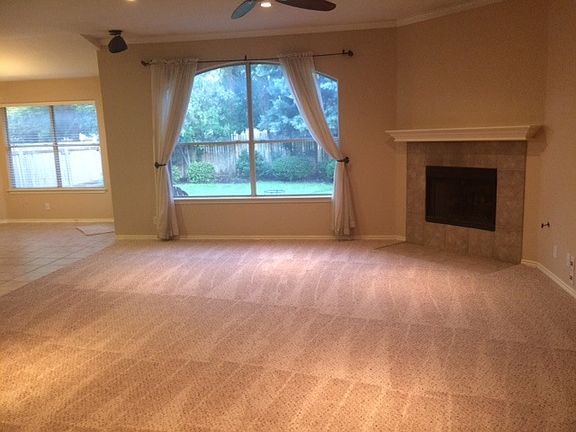 4th image of 1206 Boerne Dr