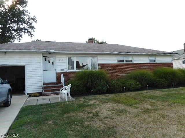 1st image of 804 Deborah Dr