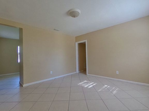 2nd image of 5101 Andrews St