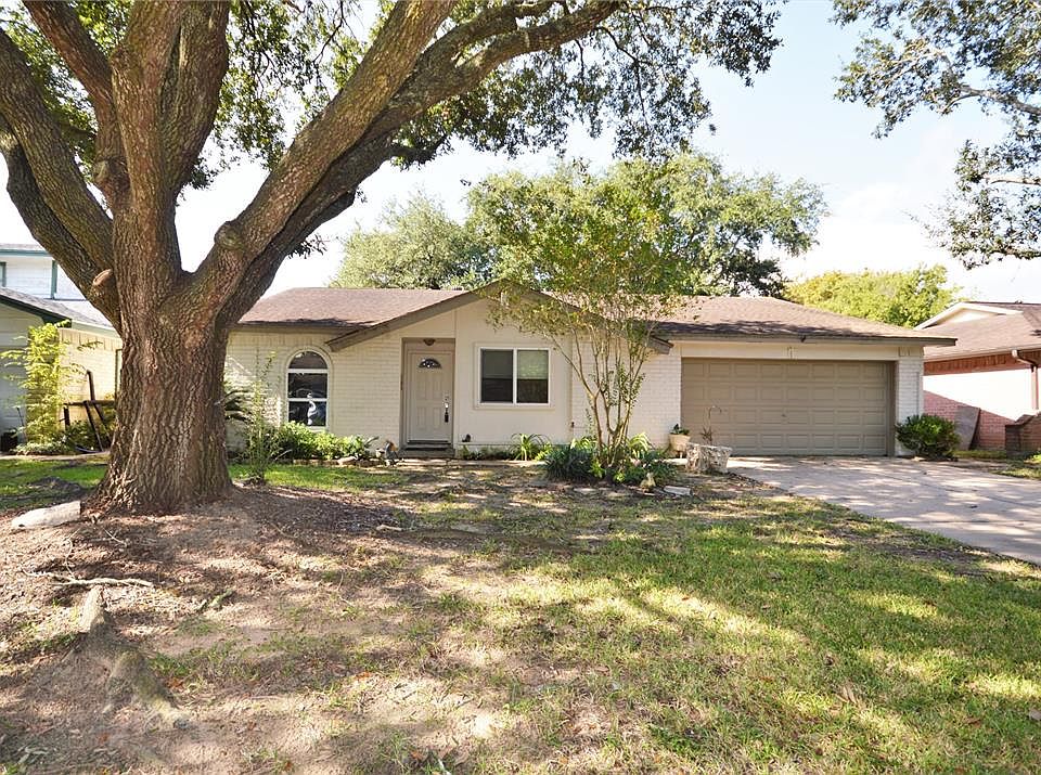 1st image of 16502 Bougainvilla Ln