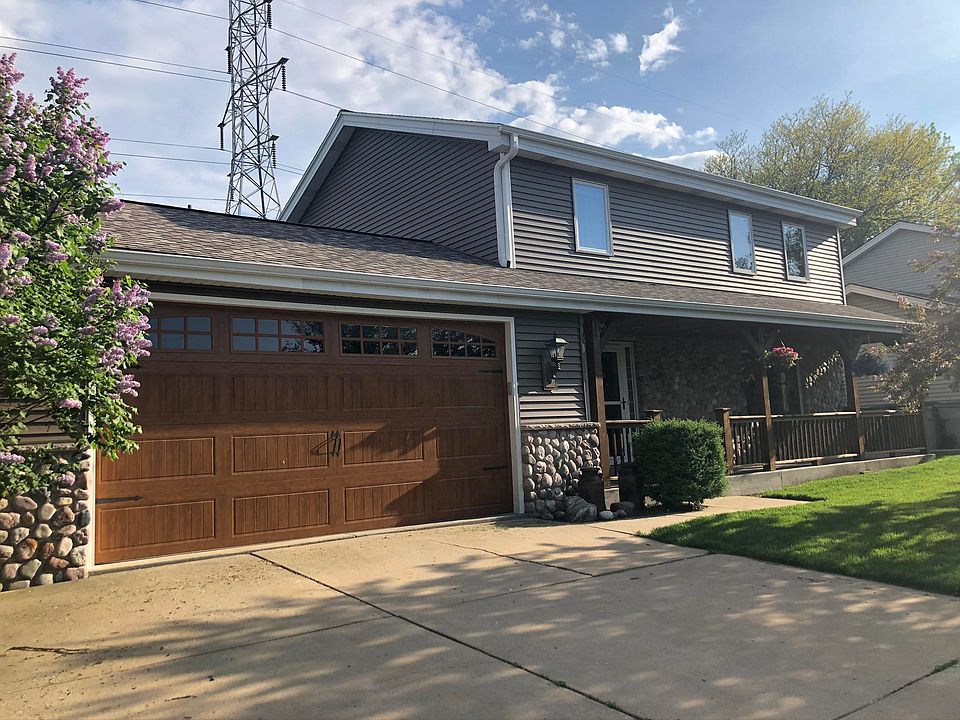 2nd image of 7021 W Waterford Ave