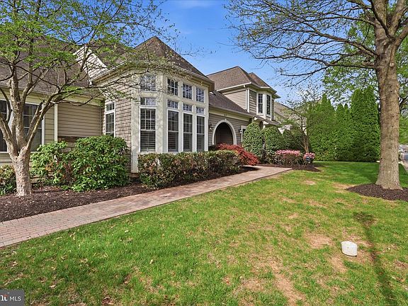 4th image of 2655 Brook Valley Rd