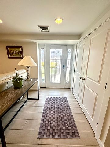1st image of 308 Lido Blvd Floor 1