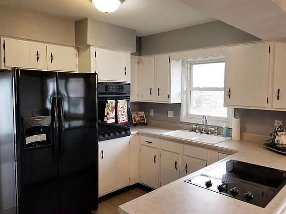 2nd image of 701 S Brittain Ave