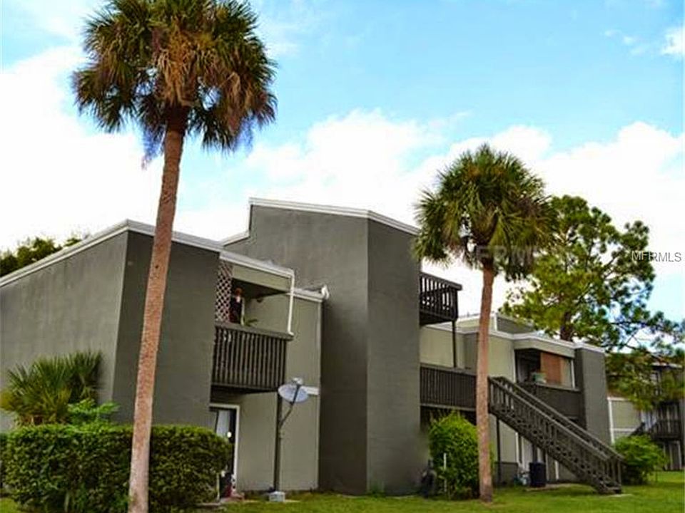 1st image of 202 Scottsdale Sq #202