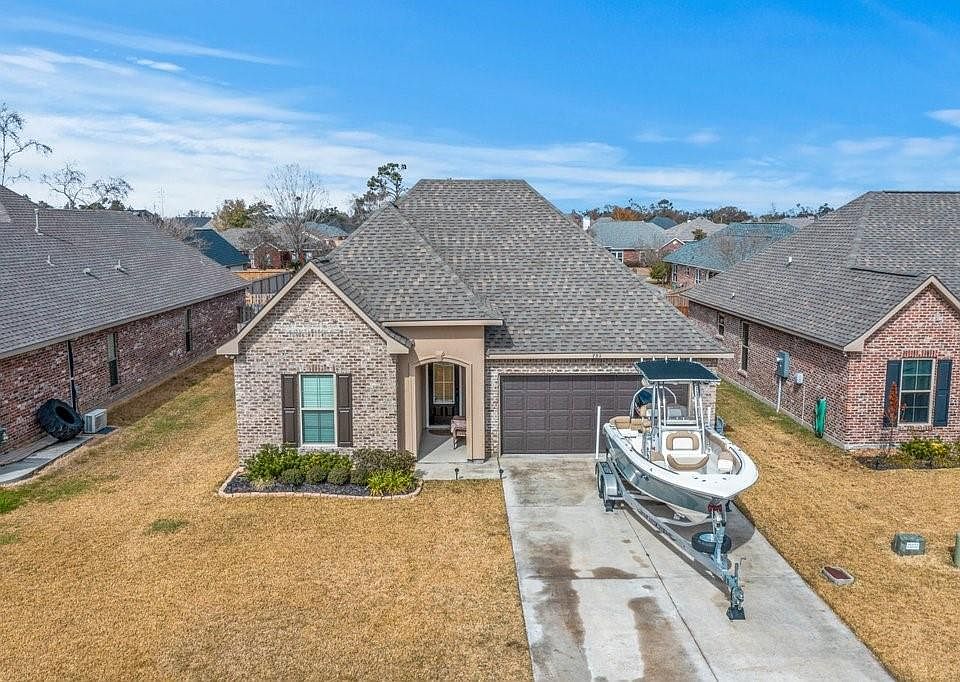 1st image of 732 Dianne Ln