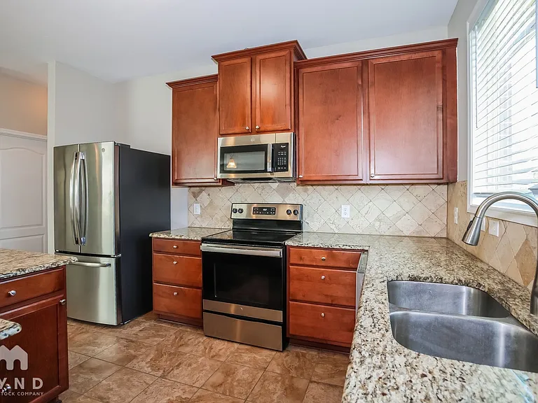 1619 Kawati Way — Photo 2