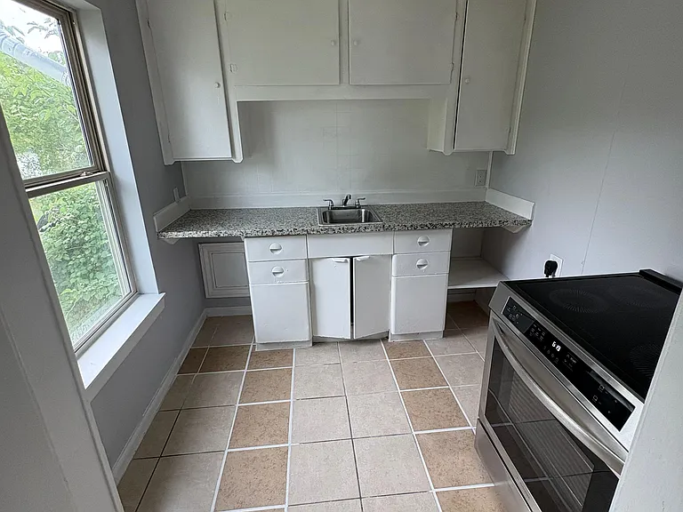 702 Rosedale St #3 — Photo 5